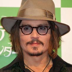 Johnny Depp Jadi Pahlawan di Kehidupan Nyata