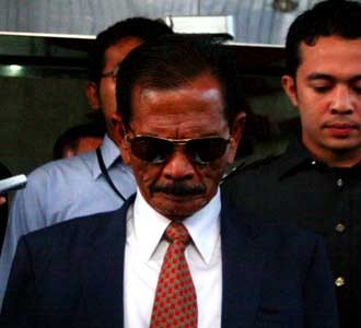 KPK Tetapkan DL Sitorus Tersangka