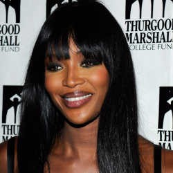 Naomi Campbell Menangis di Depan Oprah Winfrey