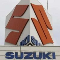 Peluncuran Suzuki Titan Mundur
