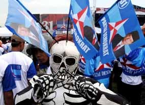 Ingin Pancing Banyak Ikan, PD Pilih Jadi Partai Tengah
