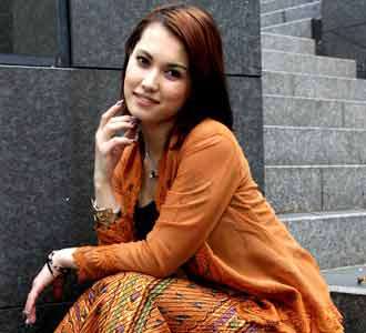 Miyabi Anggun Berkebaya Miyabi Anggun Berkebaya