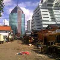 Pengiriman Sayur Mayur Dicegah, Pasar Keputran Sepi