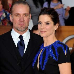 Sandra Bullock Diselingkuhi Karena Berbagi Ranjang dengan Anjing?