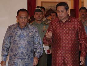Pengamat: Jangan Terjebak Pada Kolusi Penguasa dan Pengusaha 