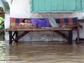 Korban Banjir Mulai Diserang Penyakit Gatal