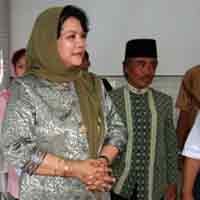 Yuni-Sarto Janjikan Korban Lumpur Peroleh Ganti Rugi