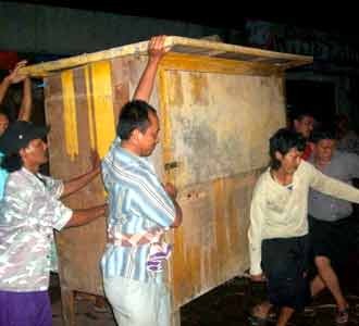 Pedagang Keputran Mulai Menyerah