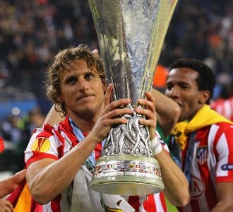 Forlan Mantap, Atletico Juara 