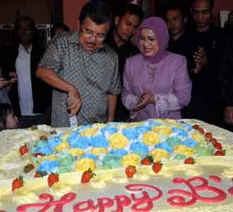 JK Ultah ke-68