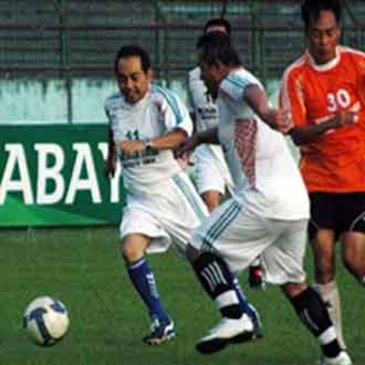 Sepakbola Pemilukada Damai