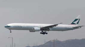 Pelaku Ancam Bom Pesawat Cathay Pacific Pakai Telepon Umum