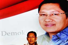 Anas Buktikan Diri Jadi Pemersatu