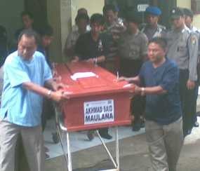 Dijemput Keluarga, Jenazah Maulana akan Dimakamkan di Depok