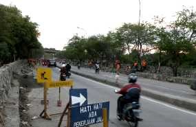 Jalan Ditinggikan, Lalin Pluit-Tanjung Priok Macet Parah