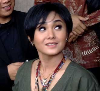 Yuni Shara Diperiksa Polisi