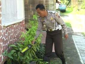 Kantor Polisi pun Diancam Bom