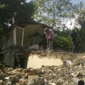 Rumahnya Dihancurkan, Eks Ketua MPR Akan Mengadu ke Presiden