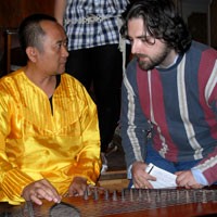 Jaipong, Jazzunda Kecapi Mencuri Hati Publik Napoli