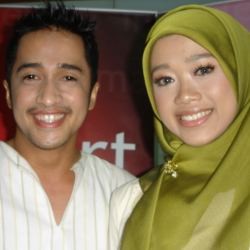 Irfan Hakim Menangis Dampingi Istri Melahirkan