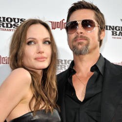 Brad Pitt & Angelina Jolie Diminta Adopsi Anak Haiti