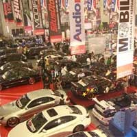 Perang Mobil Modifikasi di Yogyakarta