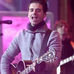 Konser Cantik Dashboard Confessional untuk Jakarta