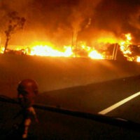 Bentrokan Dipicu Serempetan Mobil