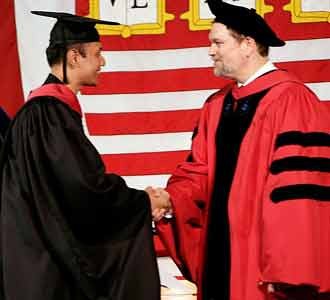 Putra SBY Diwisuda