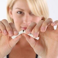 Perempuan Jadi Target Utama Perusahaan Rokok