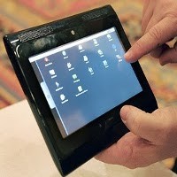 Motorola Siapkan Komputer Tablet Multitasking 