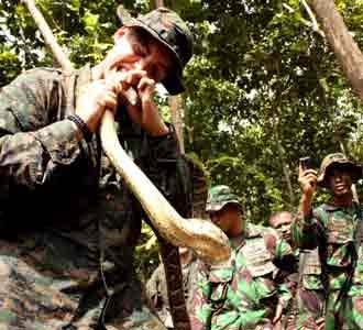 TNI AL-Pasukan AS Latihan Survival