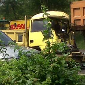 Empat Truk Tabrakan di Tol Jakarta-Merak, 3 Sopir Tergencet