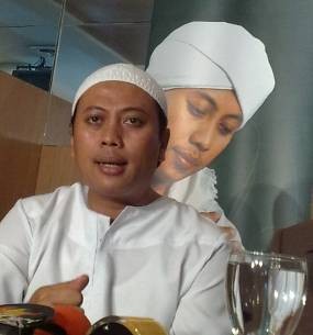 Opick Biasa Gotong Teman Mabuk