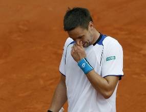 Soderling Gigit Jari Lagi