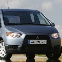 Mitsubishi Bertaruh dengan Mobil Murah