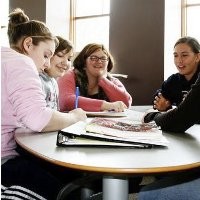 Punya Banyak Teman di Sekolah Bikin Lebih Pintar