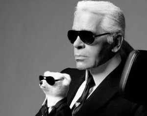 Karl Lagerfeld Segera Ciptakan Busana Terjangkau