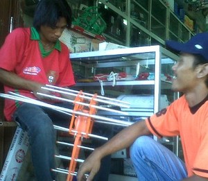 Piala Dunia Datang, Antena UHF Ludes