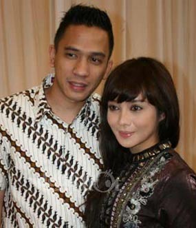 Ikut Taruhan Bola, Terry Putri Dimarahi Suami 