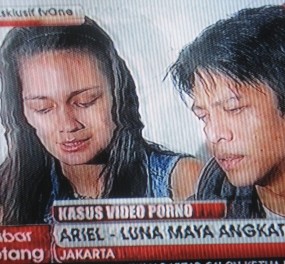 Roy Suryo Siap Tuntaskan Kasus Video Porno Mirip Ariel