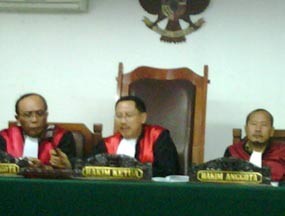  Rekaman Anggodo Nempel di Kaos Aktivis Cicak, Kaligis Protes