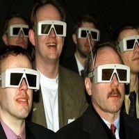 Awas, Ada Bakteri di Kacamata 3D!