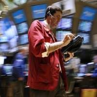 Yunani Kembali Hempaskan Wall Street