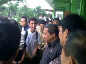 Mendiknas Pantau SNMPTN di SMA 70