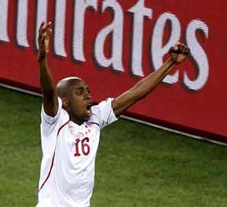 Swiss Tumbangkan Spanyol