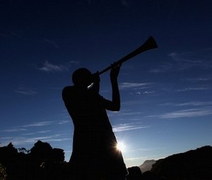 Vuvuzela Laris Manis di iPhone
