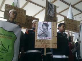 Ormas Islam Haramkan Ariel Datang ke Bandung