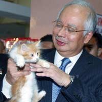 PM Malaysia Cari Nama untuk Anak Kucingnya