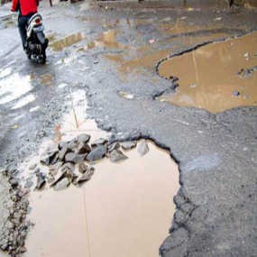 Warga Terus Keluhkan Jalan yang Rusak